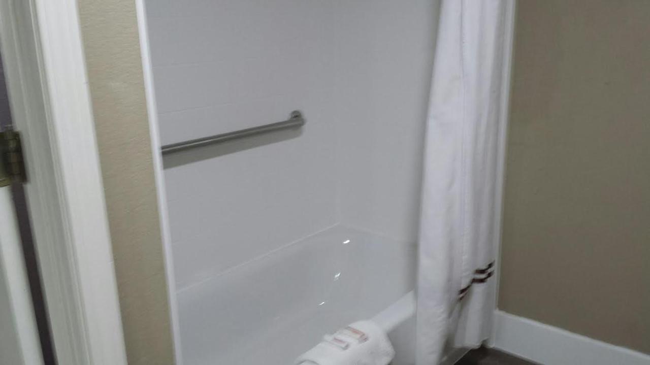 Super 8 By Wyndham Murfreesboro Eksteriør billede