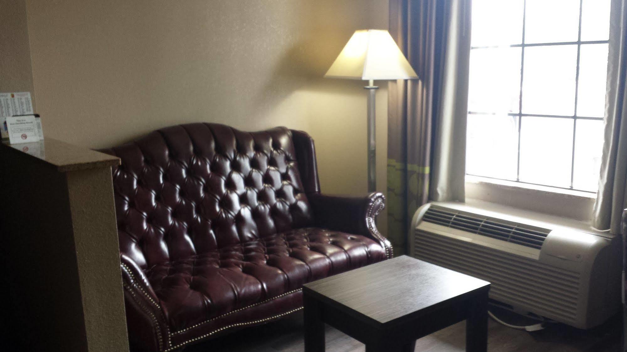 Super 8 By Wyndham Murfreesboro Eksteriør billede